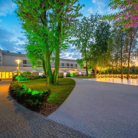 Green Garden Hotel Raszyn Dış mekan fotoğraf