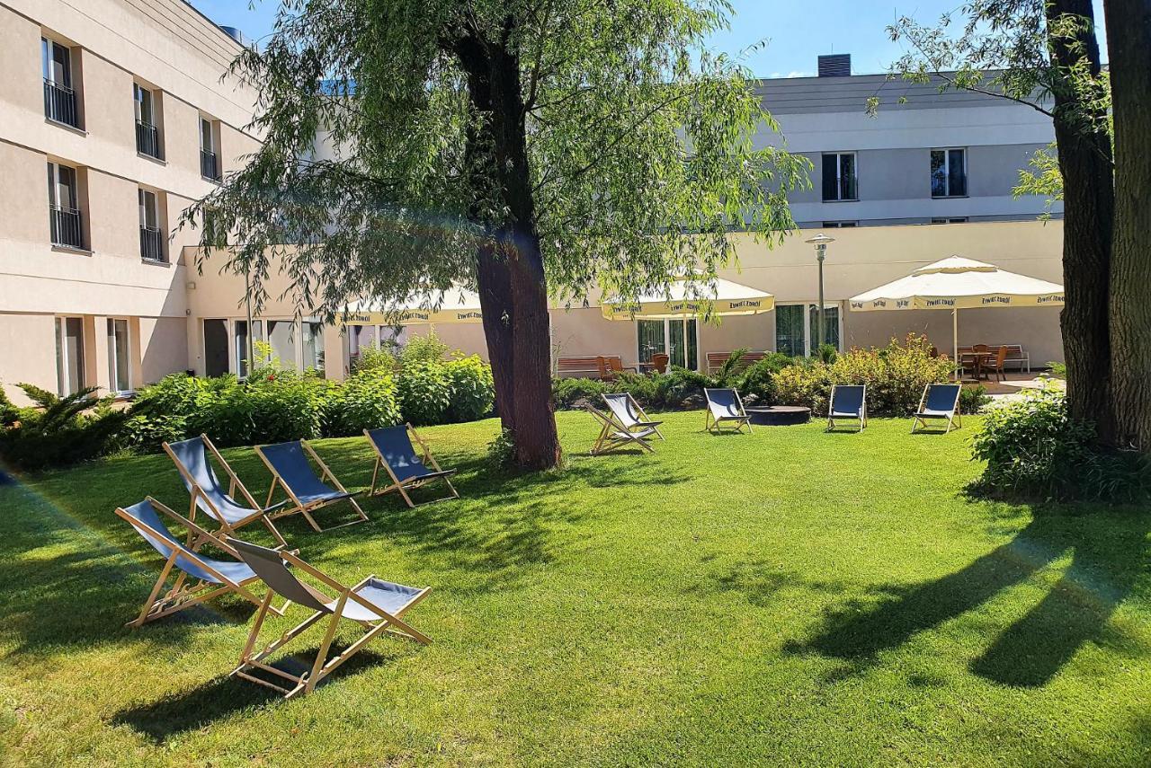 Green Garden Hotel Raszyn Dış mekan fotoğraf